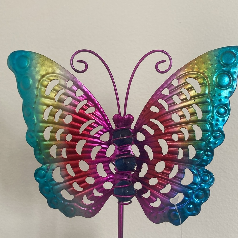 NWT- Set of 5- Colorful Painted Metal Butterfly 🦋 Yard Stakes w/ Marble Bodies - Picture 4 of 17